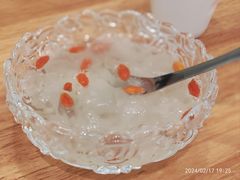 -彧玖食坊·川式砂锅酒馆(成山路店)