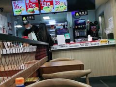 -华莱士炸鸡汉堡(崇文门搜秀城店)