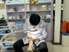 -世龙世家甲沟炎·灰指甲·嵌甲矫正·修脚(武侯区双楠店)