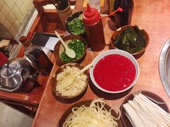 -周小明火锅(黑金冠社区店)