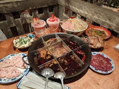 -周小明火锅(黑金冠社区店)