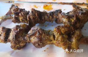 Hand-grabbed Lamb Ribs