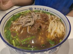 -镇南锅盖面馆(解放路店)