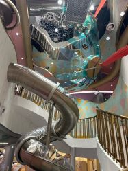 -奈尔宝·国风主题儿童乐园·亲子餐厅(豫园商城店)