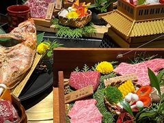 -山川小町·极番烧肉(新地假日广场店)
