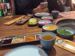 -明洞阿姨·韩式酱蟹烤肉·创意料理(三元桥店)