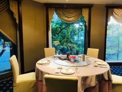包厢-御花园·粤菜·海鲜火锅(中山公园店)