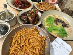 -粉观右江西鲜辣米粉(天地店)