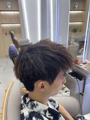 -D.G造型·烫发染发接发