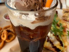 新雪糕黑天使-必胜客(华南摩尔店)