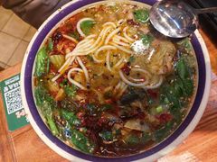 -云阿蛮云南生烫牛肉米线(奉贤路店)