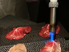 -铭牛烧肉·和牛海鲜自助(高新月牙湖店)