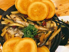 -鹤乡东北菜(崮山路店)