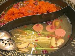 -小志家.野生菌鲜切牦牛肉牛杂火锅