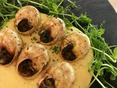 -La Mer Restaurant & Lounge