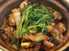-渝君重庆火锅(嘉宾路店)