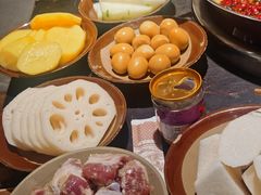 -四小区火锅·巷子里的重庆火锅(花照壁店)