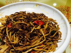 五花肉爆炒烟笋-大秦瓦罐(光谷大街店)