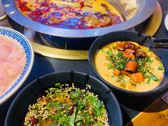 -沸炉重庆老火锅(军事博物馆店)