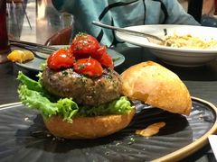 -Let'sBURGERplus·非常创意汉堡(三里屯店)