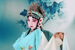 -华韵京剧摄影(洋桥角门东店)