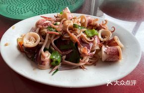 Steamed Conch in Boiling Water