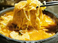 -包整·丝娃娃(一览甲秀楼风景店)