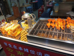 -泰龙城小吃街