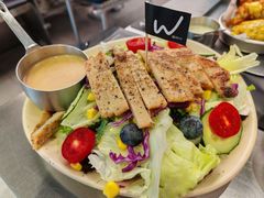 -W COLLECTIVE  DESSERT SHOP
