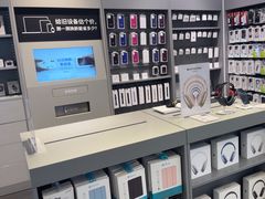 -Apple授权专营店(宝山万达店)