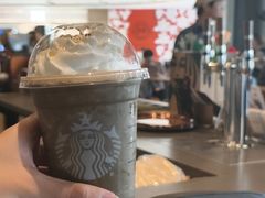 -星巴克臻选(上海合生汇1F店)