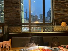 -湊湊火锅·茶憩(南京东路悦荟店)