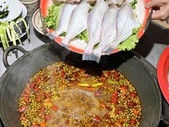-吃城都·鱼蛙火锅(西玉龙街店)