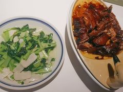 -八府香鸭·啫啫煲(华山路店)