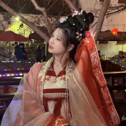 -一揽芳华汉服旗袍体验馆(拙政园店)
