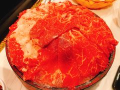 安格斯牛肉-鲜入围煮花胶鸡海鲜火锅