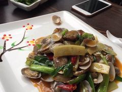 -粥王府 老广传家菜(东关街店)