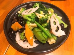 -hallch 好吃餐厅(全运村中央广场店)