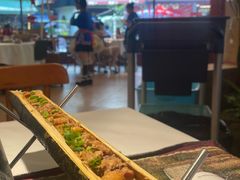-刘姐啤酒鱼民族演艺餐厅(西街总店)