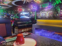 -路边边地标烧烤·川菜·小龙虾·音乐酒馆(良乡长虹店)