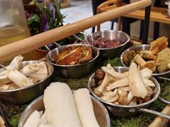 -一朵菌·野生菌探索家火锅(南亚店)