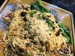 -上上签·冷锅串串(六灌路店)