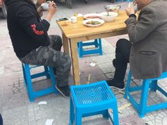 -曾氏肥肠馆(凯瑞雅居店)