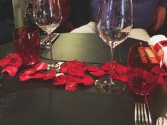 餐具摆设-L'ATELIER de Joel Robuchon(外滩18号店)