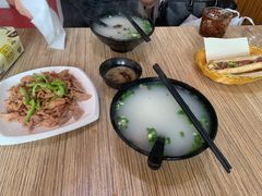 驴清汤-河间驴肉火烧(联盛广场B区店)