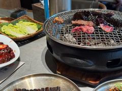-草家酱蟹炭火烤肉店(珲春南路一店)