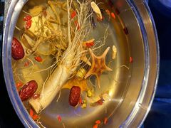 -千岛蚝高压锅生蚝·人参火锅(白云万达店)