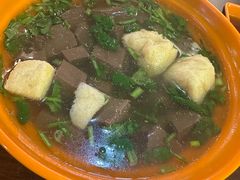 鸭血油豆腐汤-大龙汤包