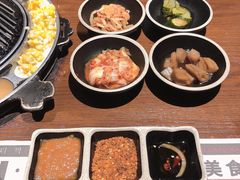 -青瓦炭韩潮烤肉(花园道店)