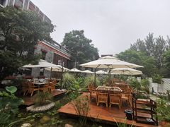 -墨居上隐·院子里火锅(峨眉店)
